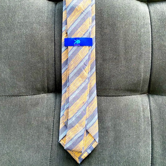 Egara tie - Picture 4 of 4